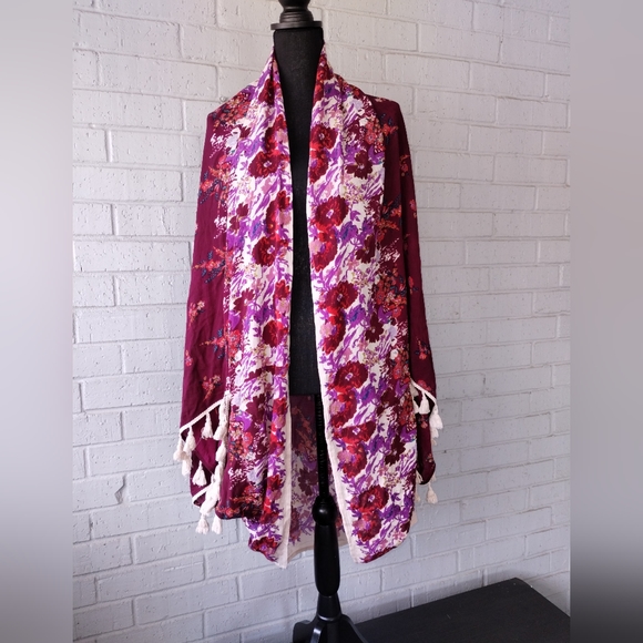 Free People Accessories - Free People Bali Wrapped in Blooms Tassel Floral Kimono Shawl